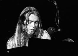 http://www.blues.ru/calendar/1208GreggAllman.jpg