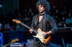 http://www.blues.ru/calendar/1224DoyleBRAMHALLII.jpg